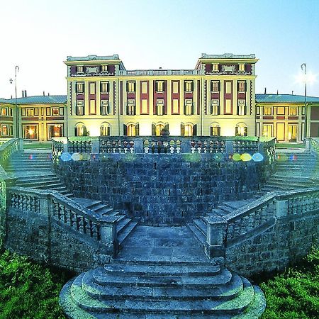 Park Hotel Villa Potenziani Rieti Luaran gambar