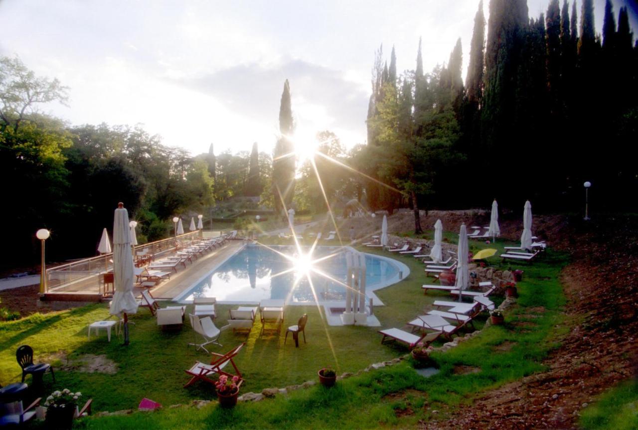 Park Hotel Villa Potenziani Rieti Luaran gambar