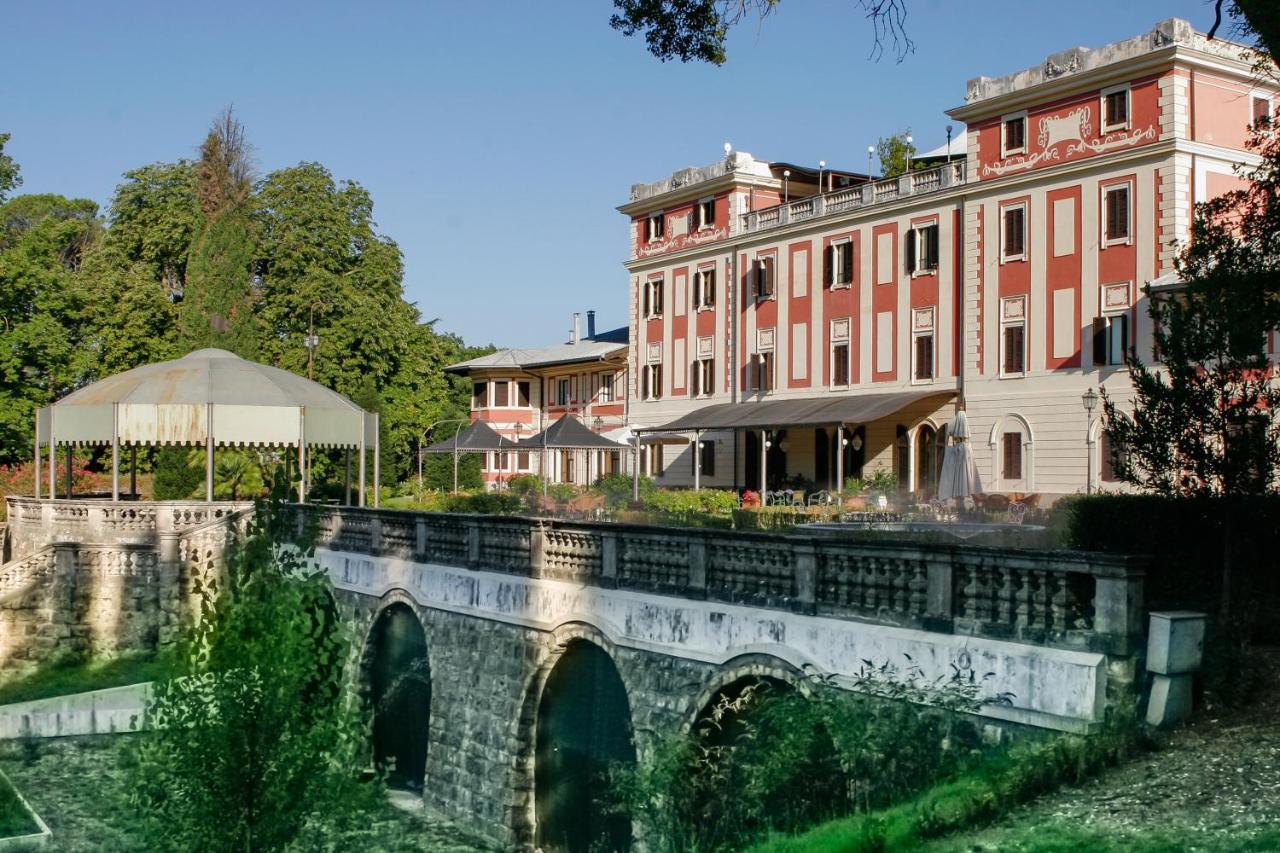 Park Hotel Villa Potenziani Rieti Luaran gambar