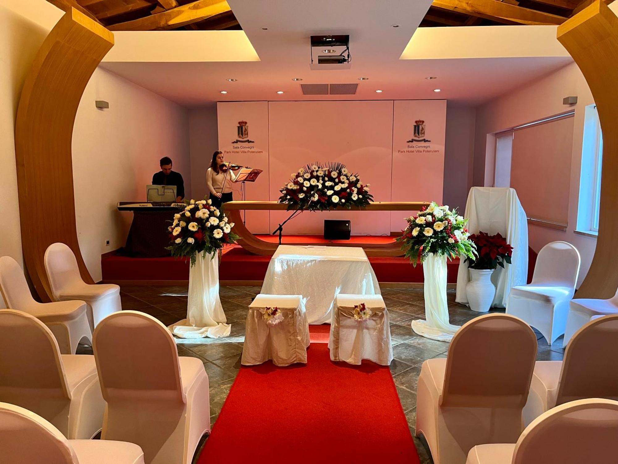 Park Hotel Villa Potenziani Rieti Luaran gambar