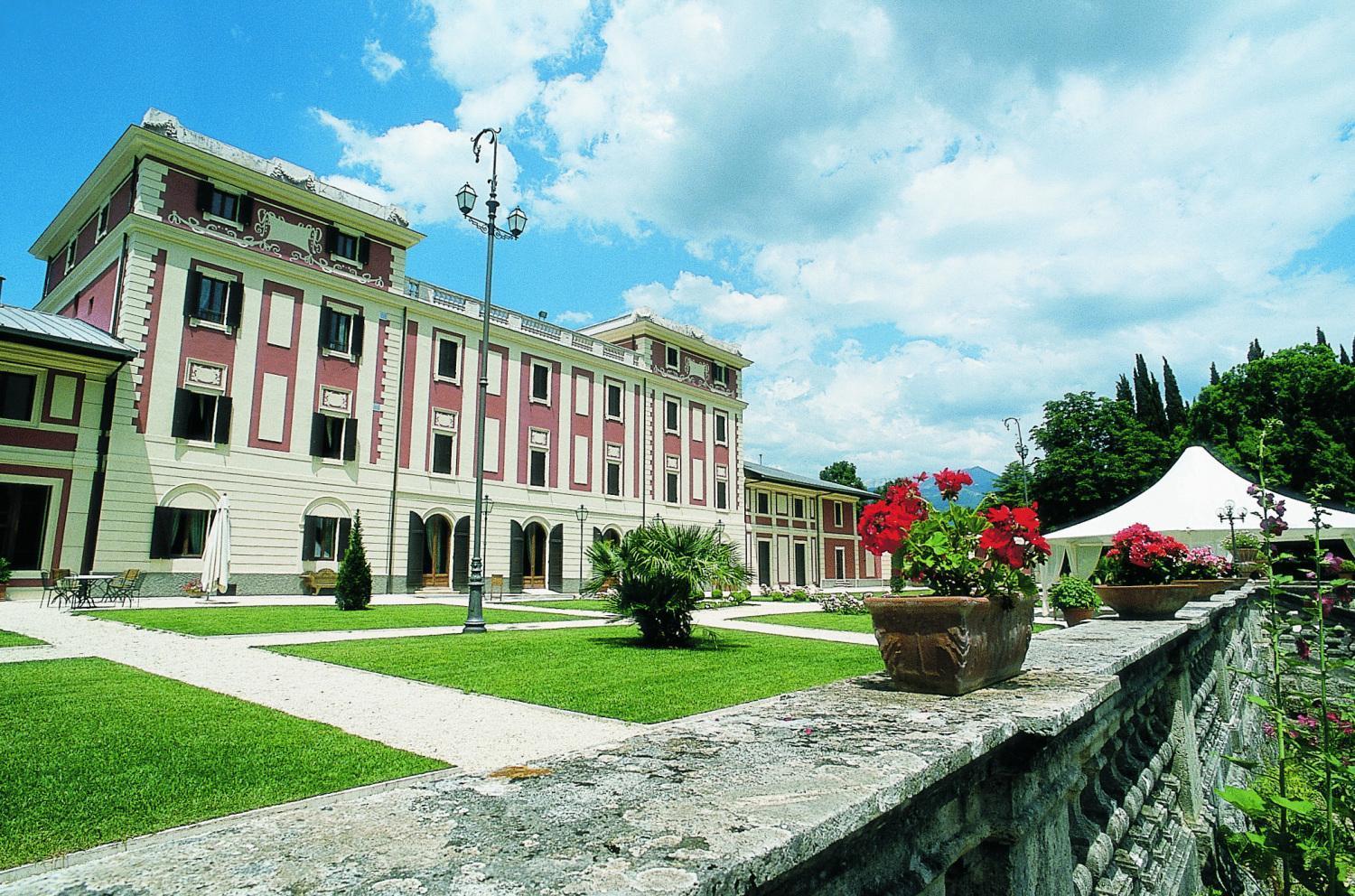 Park Hotel Villa Potenziani Rieti Luaran gambar
