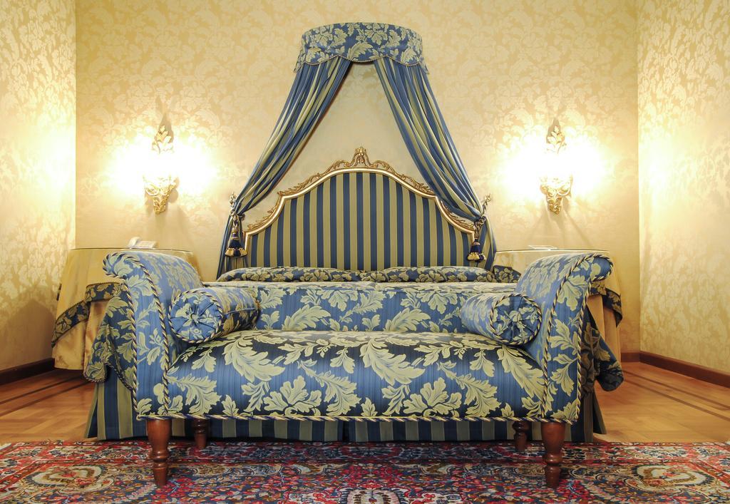 Park Hotel Villa Potenziani Rieti Luaran gambar